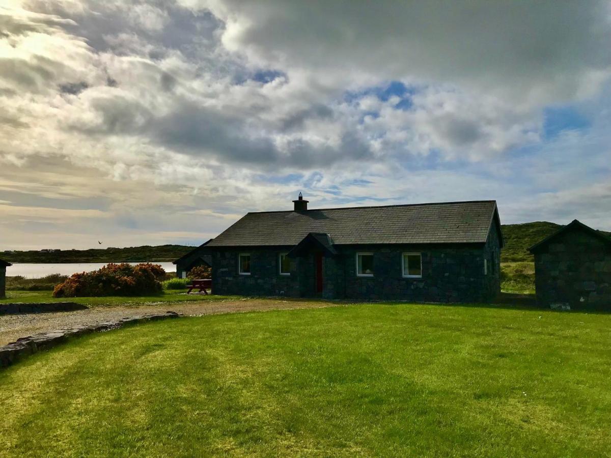 Kilronan Cottage Ballyconneely Exterior photo